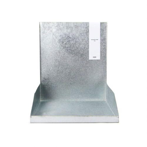 ガルバナイズド加工（亜鉛メッキ）素材を用いたデスクトップアイテム。