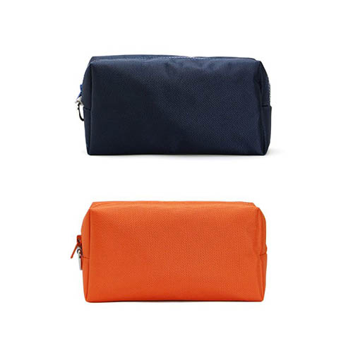 耐久性に優れた1686d ポリエステルを使用したソリッドポーチ。