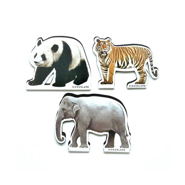 アジア生息の絶滅危惧種動物がプリントされた、マグネット式ブックマーク