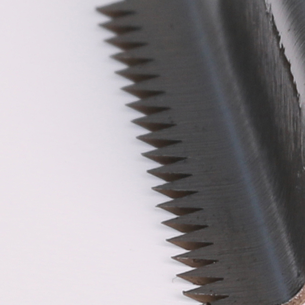 異なる素材、幅のテープを2種類セットすることができる重厚なダブルテープディスペンサー。