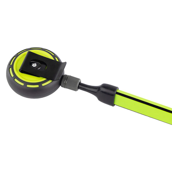 ペンや鍵などの持ち運びに便利な伸縮式ホルスター。