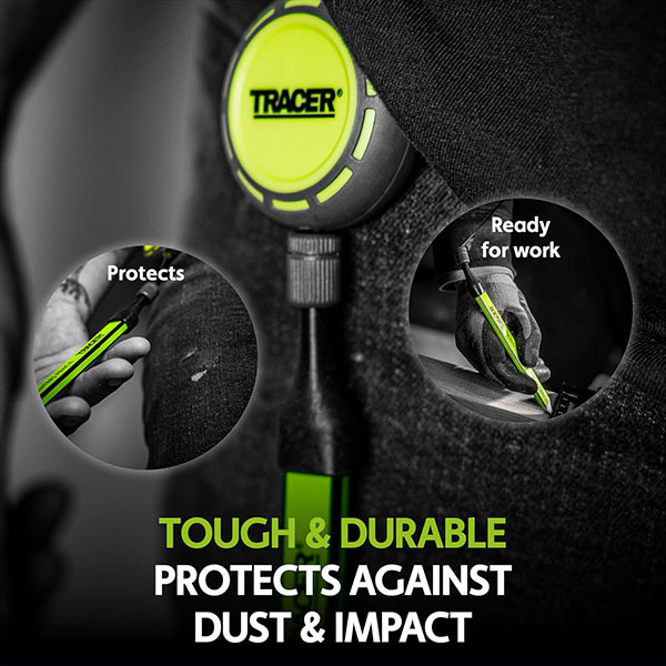 ペンや鍵などの持ち運びに便利な伸縮式ホルスター。