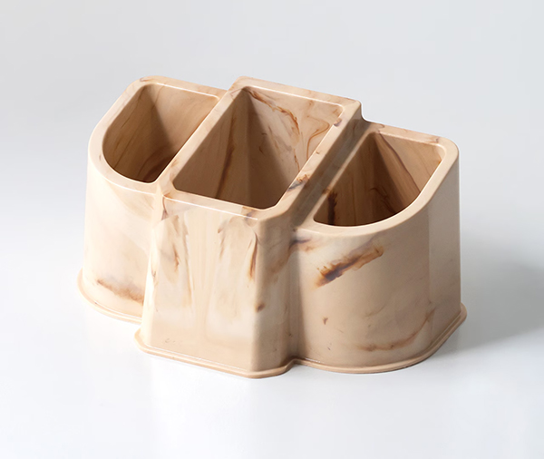 高品質なABSプラスチックを採用し、高い耐久性と長寿命を実現したデスクオーガナイザー。