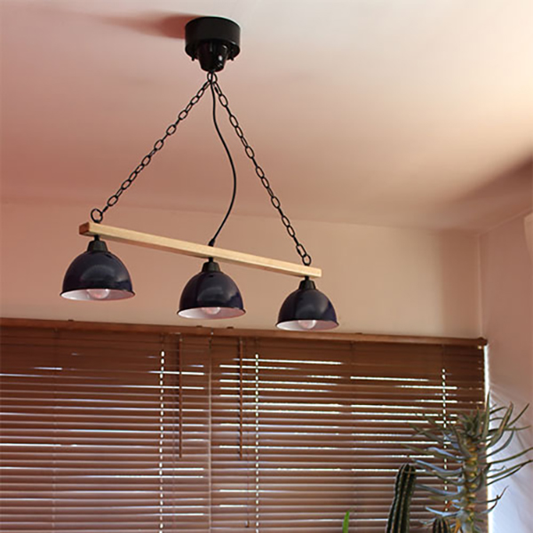 男性にも女性にも好まれ、セレクトしやすい多灯ランプシリーズ。