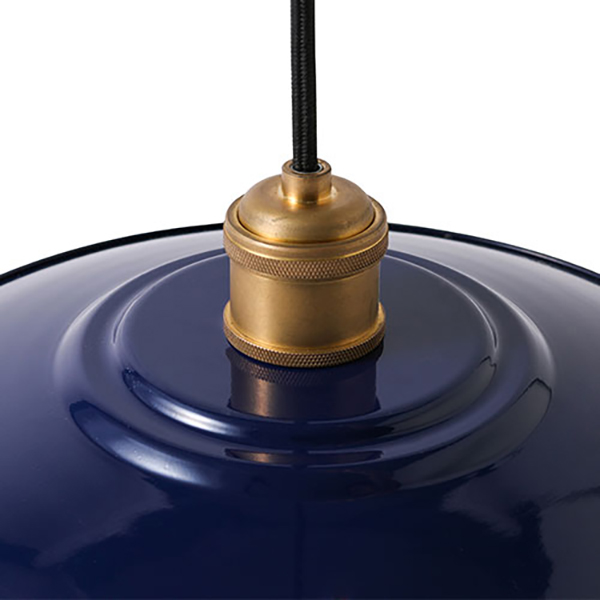 ヴィンテージ感が漂うシンプルなランプシェード、