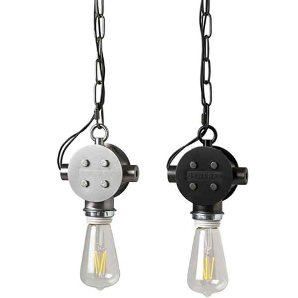 インダストリアル感が漂うスチールチェーンを使用したデザイン性の高いソケット