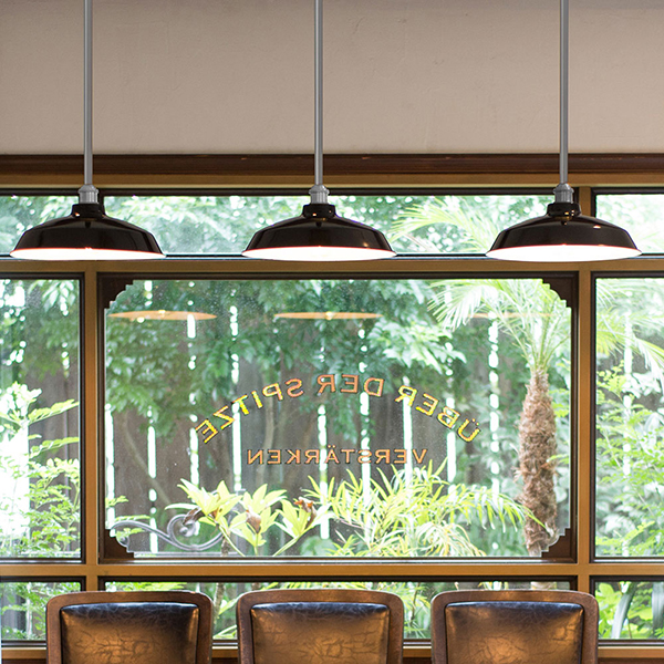 シンプルな照明としてお使い頂けます。