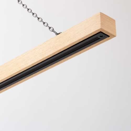 こちらの商品にお好みの照明を吊るしていただけます。