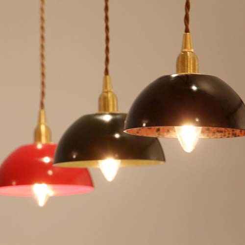 ベークライト製ランプシェード。