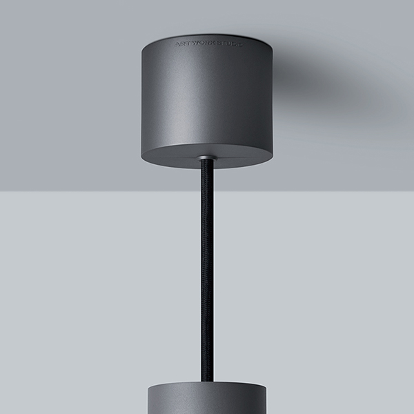 コンパクトでスタイリッシュなLED照明「Grid」吊り下げペンダントタイプ。