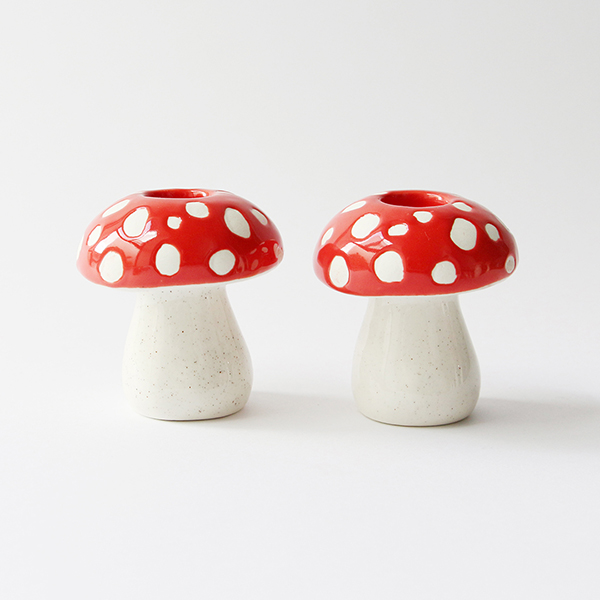 そのままオブジェとして飾っても可愛いキャンドルホルダー。