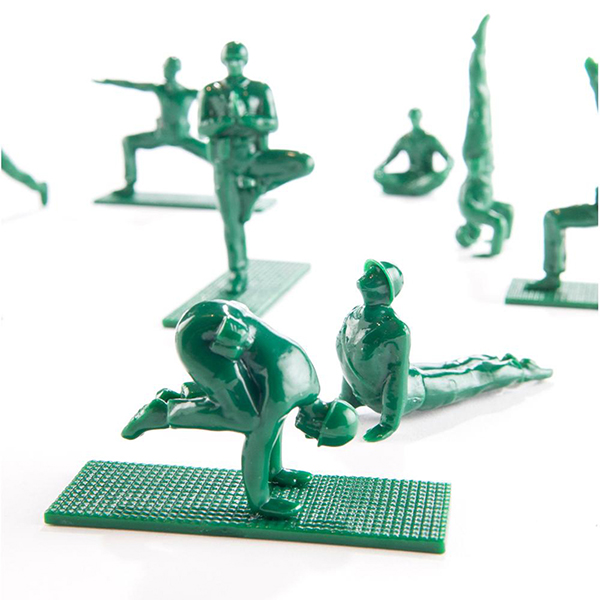 デザイナーDan Abramsonにより作られたYOGA JOES。