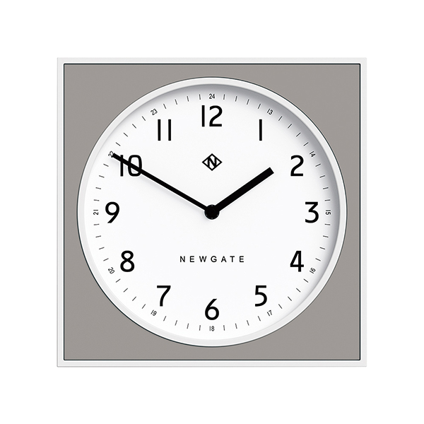 レトロやアンティークをテーマにデザインされた時計。