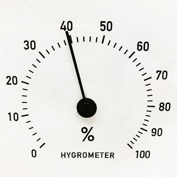 温度計・湿度計の機能性を持ち合わせたWOODフレームのウォールクロック。