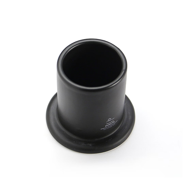 デザイン性の高い磁器製の電子タバコ専用の灰皿。