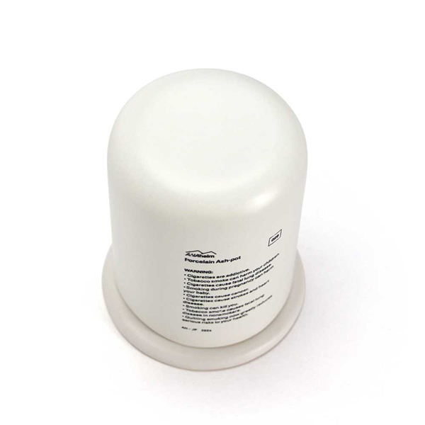 デザイン性の高い磁器製の電子タバコ専用の灰皿。