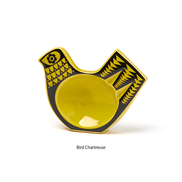 1960～70年代のレトロな図柄を採用したストーンウェアシリーズ。