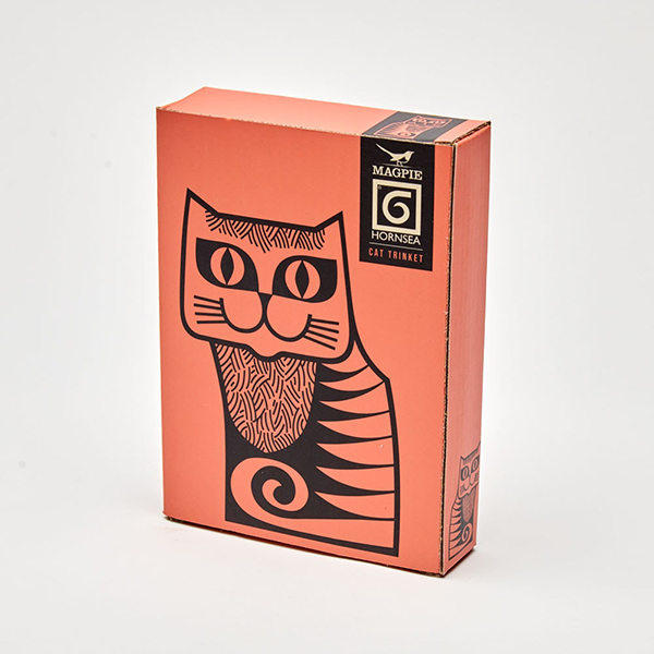 1960～70年代のレトロな図柄を採用したストーンウェアシリーズ。