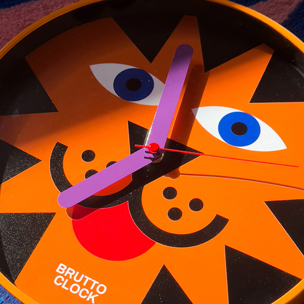 BRUTTOのクロックシリーズは、ミニマルでありながら挑発的。