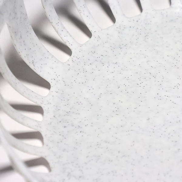 旧東ドイツ時代から愛され続けるプラスチックバスケット。
