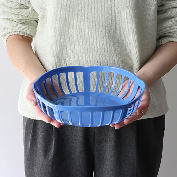 旧東ドイツ時代から愛され続けるプラスチックバスケット。