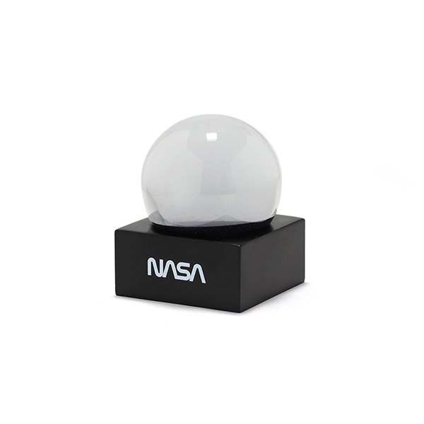 NASAのスノードーム。