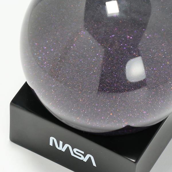 NASAのスノードーム。