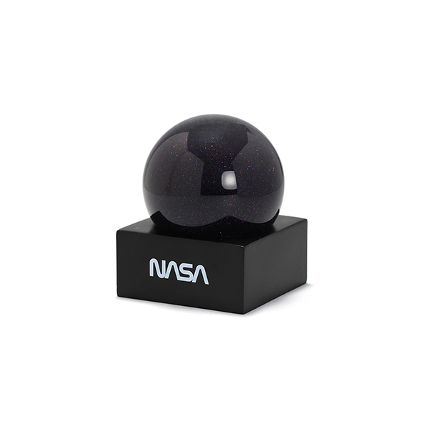 NASAのスノードーム。