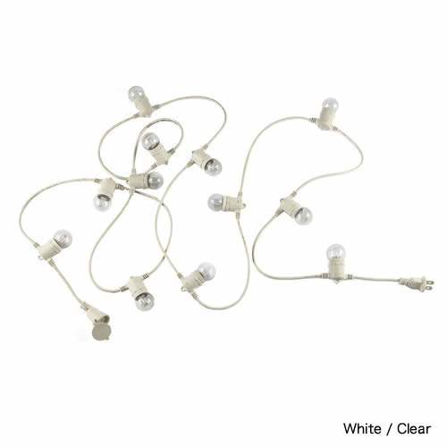 ピンポン玉のようなプラスチック素材のLED電球が12個付いてきます。