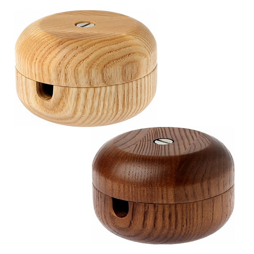 シンプルな形なのでホコリなど掃除の際、お手入れも簡単です。