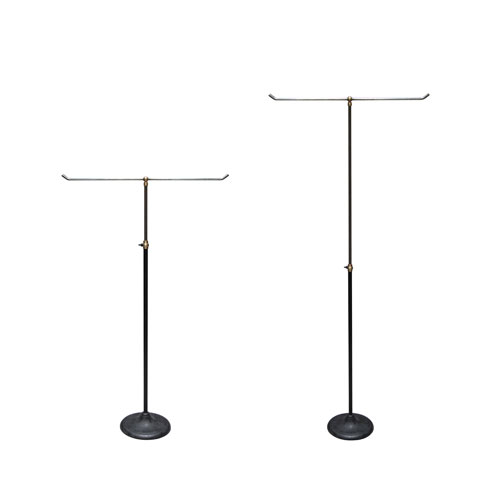 アクセサリーホルダーとして使っても良さそうなタイホルダー。