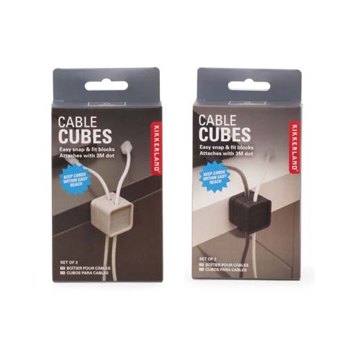 スナップ＆フィットブロックでデスク周りを整頓する事ができるケーブルキューブ。