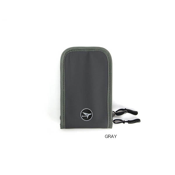 面ファスナーを使用することにより、用途に応じて2種のポーチをラップトップケースにカスタム