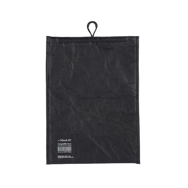 高密度ポリエチレンを使用したPCケース。