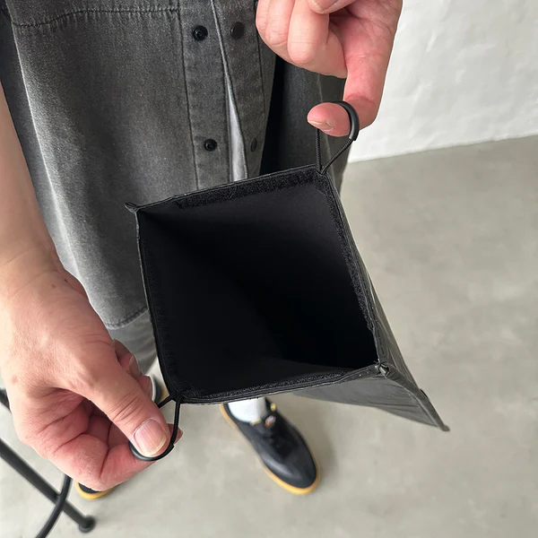 高密度ポリエチレンを使用したPCケース。