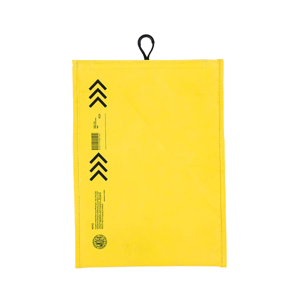 高密度ポリエチレンを使用したPCケース。