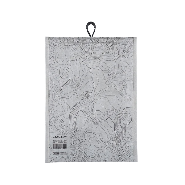 高密度ポリエチレンを使用したPCケース。