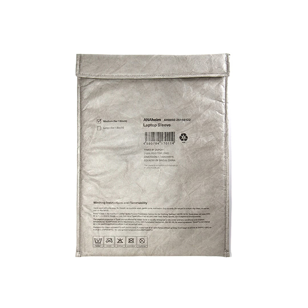 超軽量・高耐久素材を採用したノートパソコンケース。