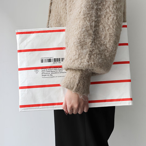 超軽量・高耐久素材Tyvek（タイベック）を採用したノートパソコンケース
