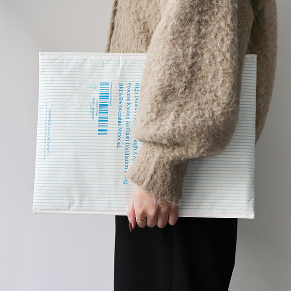 超軽量・高耐久素材Tyvek（タイベック）を採用したノートパソコンケース