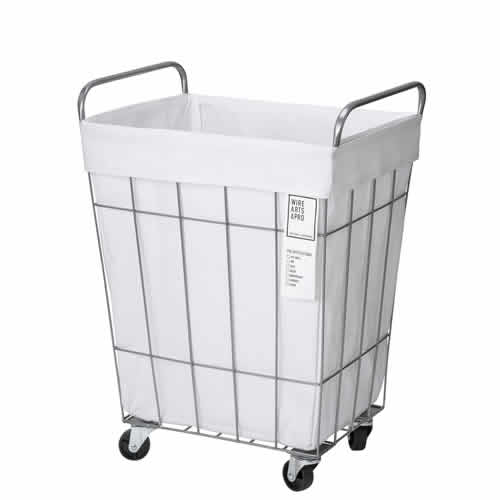 生地の内側はお手入れのしやすいラミネート加工を施しています。