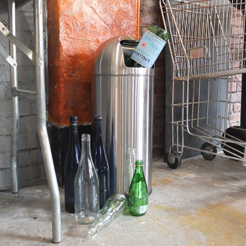 お部屋のサイズを考慮しつつ30Lか40Lか…。