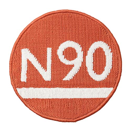 発色が良いカラーを使ったチェアパット。