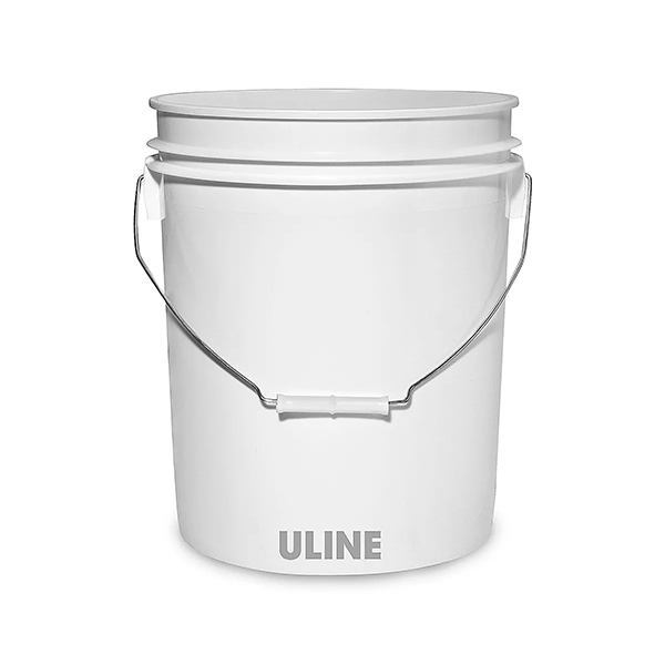 アメリカの業務用品メーカーULINE ユーラインのオリジナルバケツ。