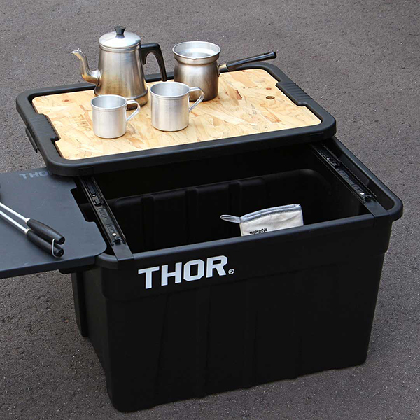 テーブル使いしたまま中の物を出し入れすることができるTHOR Large Totes 53L・75L専用スライドレール。