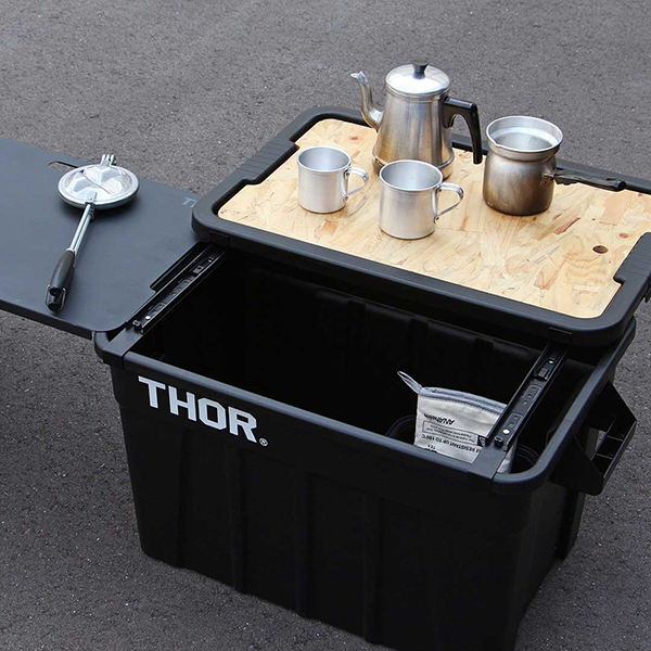 テーブル使いしたまま中の物を出し入れすることができるTHOR Large Totes 53L・75L専用スライドレール。
