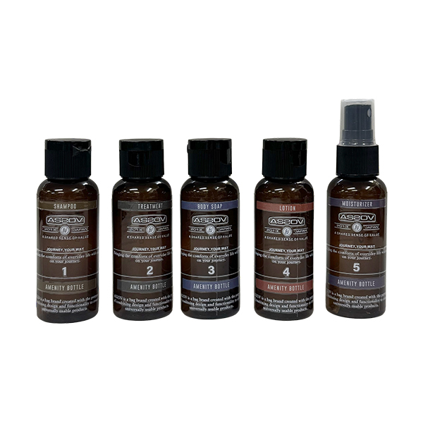 PVC素材のポーチがセットになった、トラベルボトル。