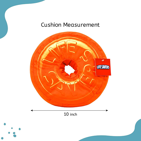 ライフセーバーズ公式ライセンスのキャンディー型クッション。