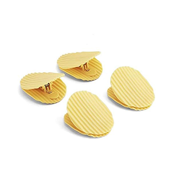 ポテトチップスの形をしたクリップ。
