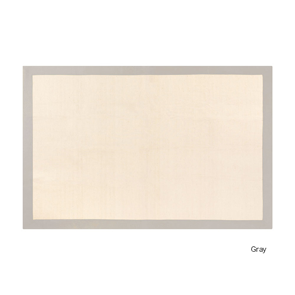 丈夫で吸湿性があるリネン、柔らかく通気性に優れてサラサラとした触り心地のコットン。